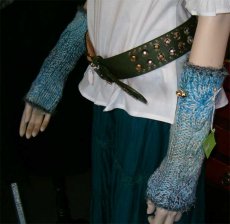 Knitted armwarmers